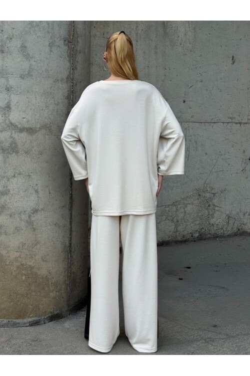 V230 Beyaz Şeritli Oysho Takım