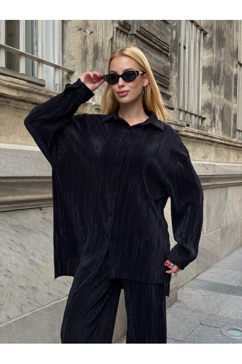 V236 Siyah Pileli Takım